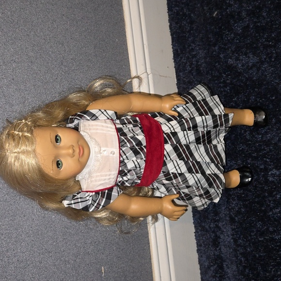 American Girl Caroline Abbott Doll ~ Historical 2014 Collection - Picture 1 of 7